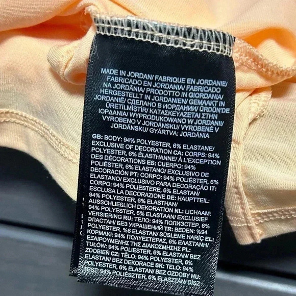 The North  Face Tank - Picture 5 of 5